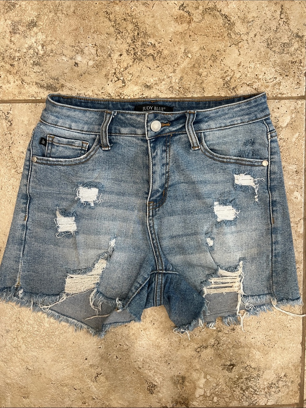Light Wash Judy Blue Women’s Denim Shorts
